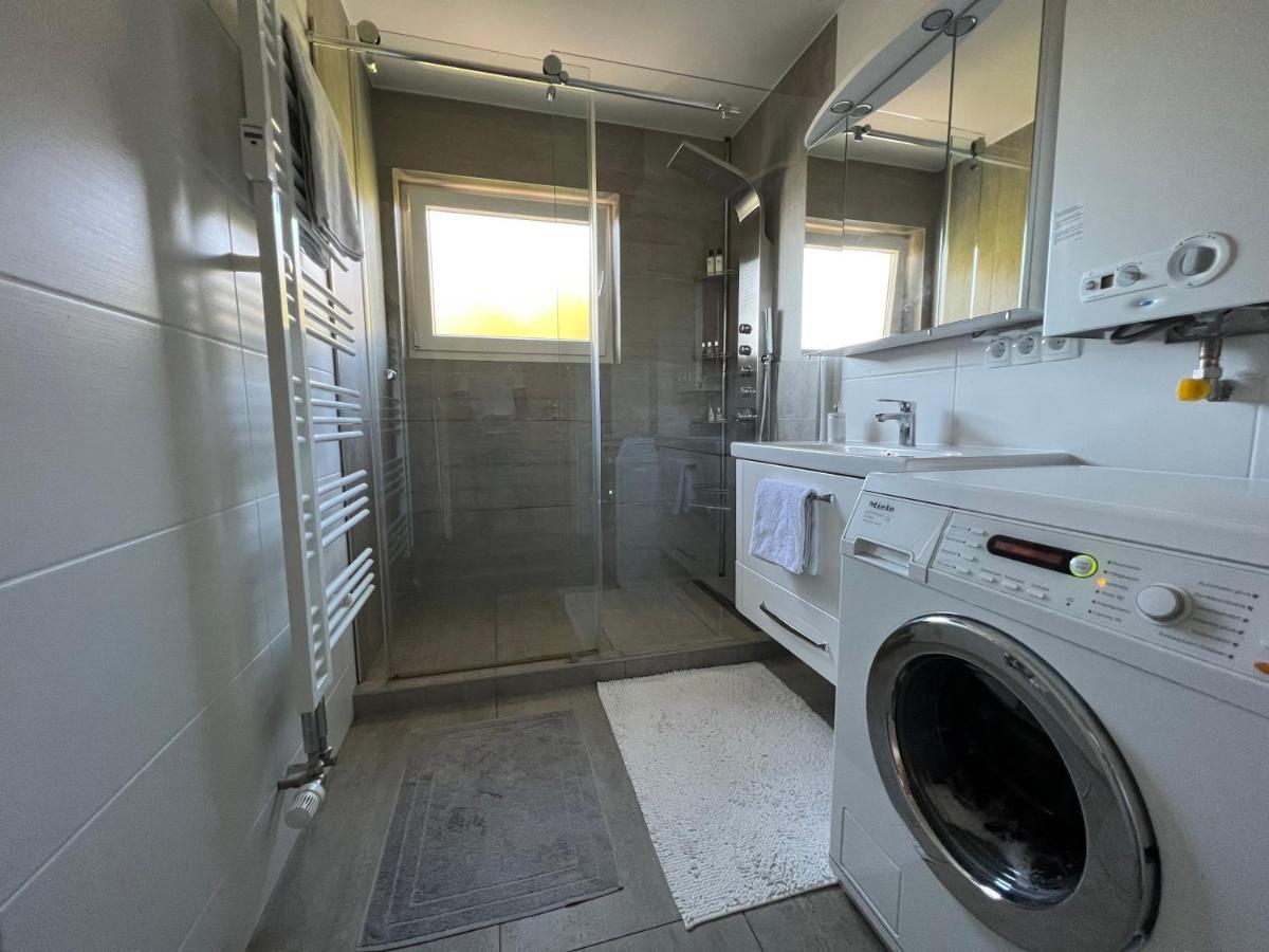 Apartment Deluxe *